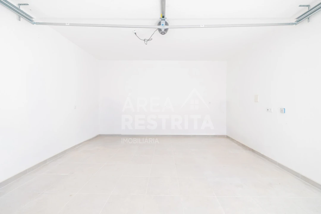 Moradia T4 para Venda em Azeitão (São Lourenço e São Simão) Foto 12