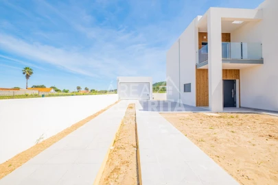 Moradia T4 para Venda em Azeitão (São Lourenço e São Simão)