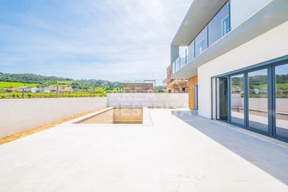 Moradia T4 para Venda em Azeitão (São Lourenço e São Simão)