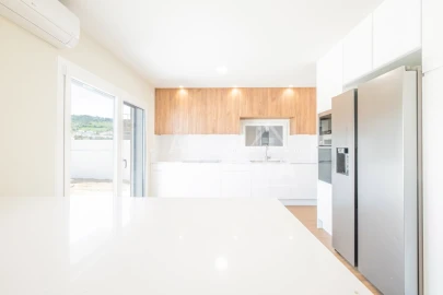Moradia T4 para Venda em Azeitão (São Lourenço e São Simão)