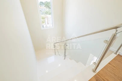 Moradia T4 para Venda em Azeitão (São Lourenço e São Simão)