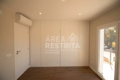 Moradia T4 para Venda em Azeitão (São Lourenço e São Simão)