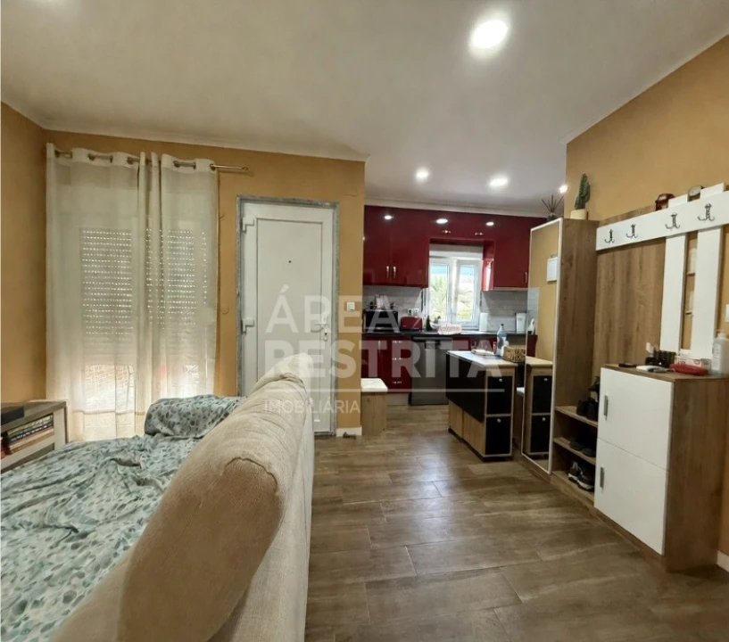 Moradia T2 para Venda em Fernao Ferro Foto 2