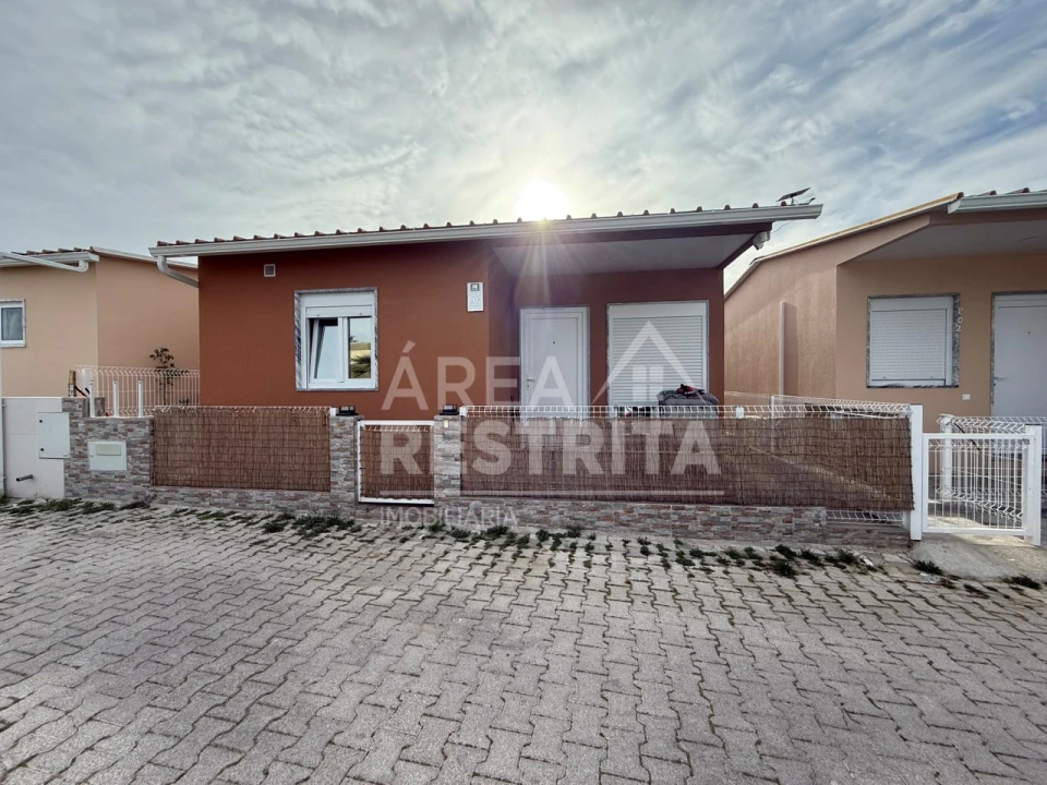 Moradia T2 para Venda em Fernao Ferro Foto 26