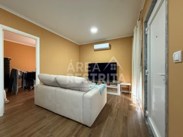 Moradia T2 para Venda em Fernao Ferro