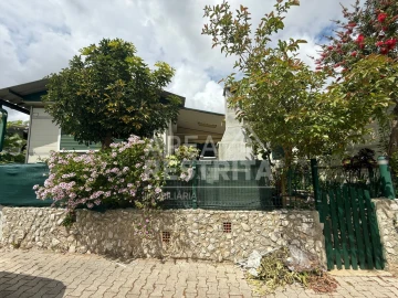 Moradia T3 para Venda em Fernao Ferro