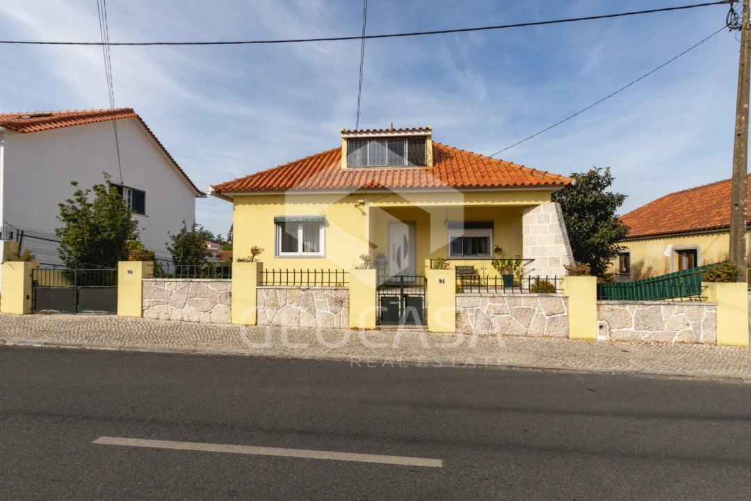 Moradia T5 para Venda em Algueirão-Mem Martins Foto 4