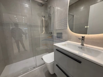Apartamento T4 para Venda em Venteira