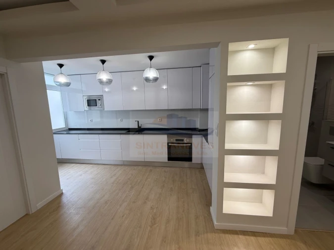 Apartamento T4 para Venda em Venteira Foto 18