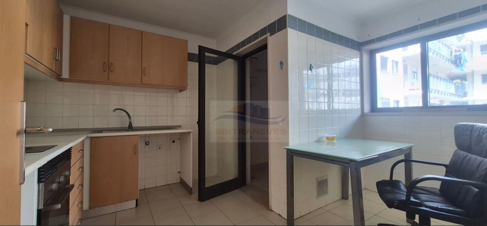 Apartamento T2 para Venda em Santa Clara Foto 1