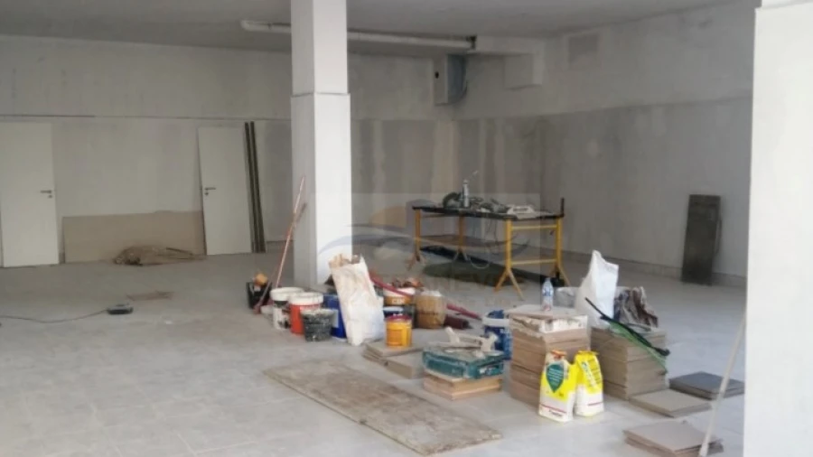 Loja para Venda em Falagueira-Venda Nova