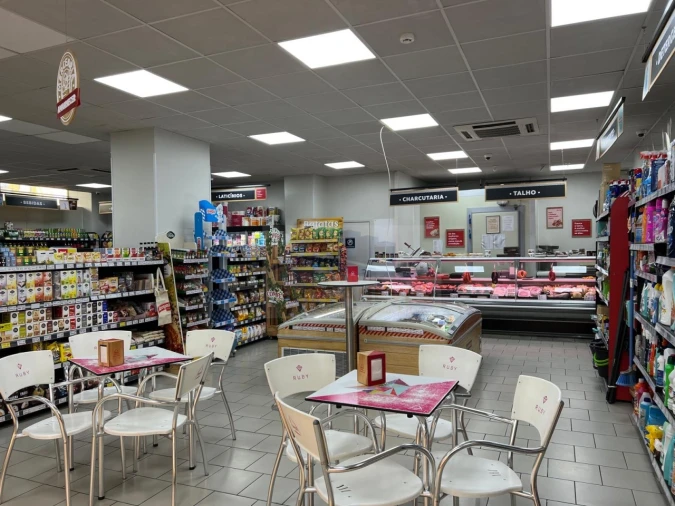 Negócio para Venda em Falagueira-Venda Nova Foto 7