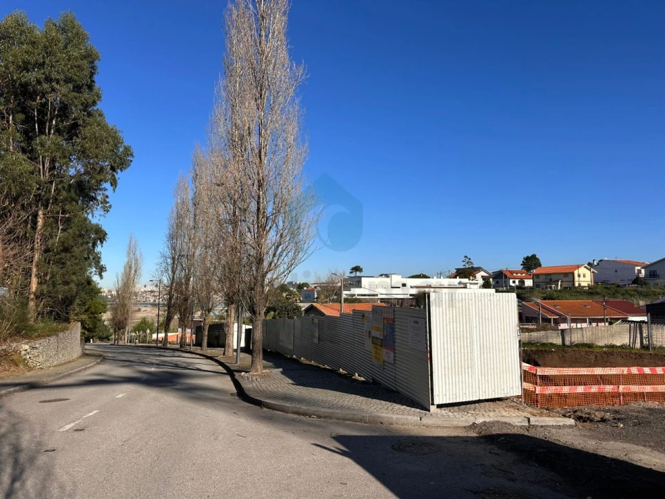 Apartamento T1 para Venda em Canidelo Foto 21