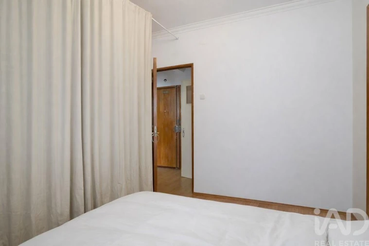 Apartamento T1 para Arrendamento em São Vicente Foto 9