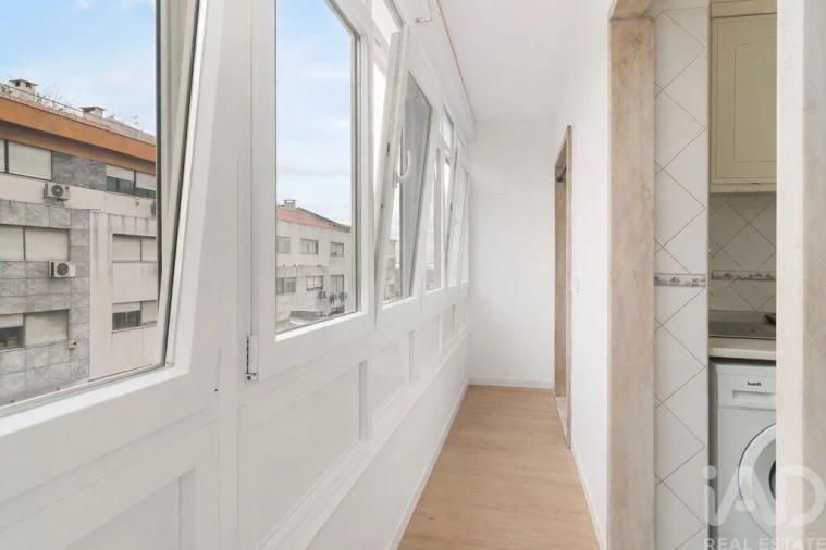 Apartamento T1 para Arrendamento em São Vicente Foto 3
