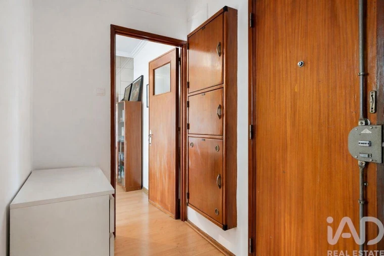 Apartamento T1 para Arrendamento em São Vicente Foto 11