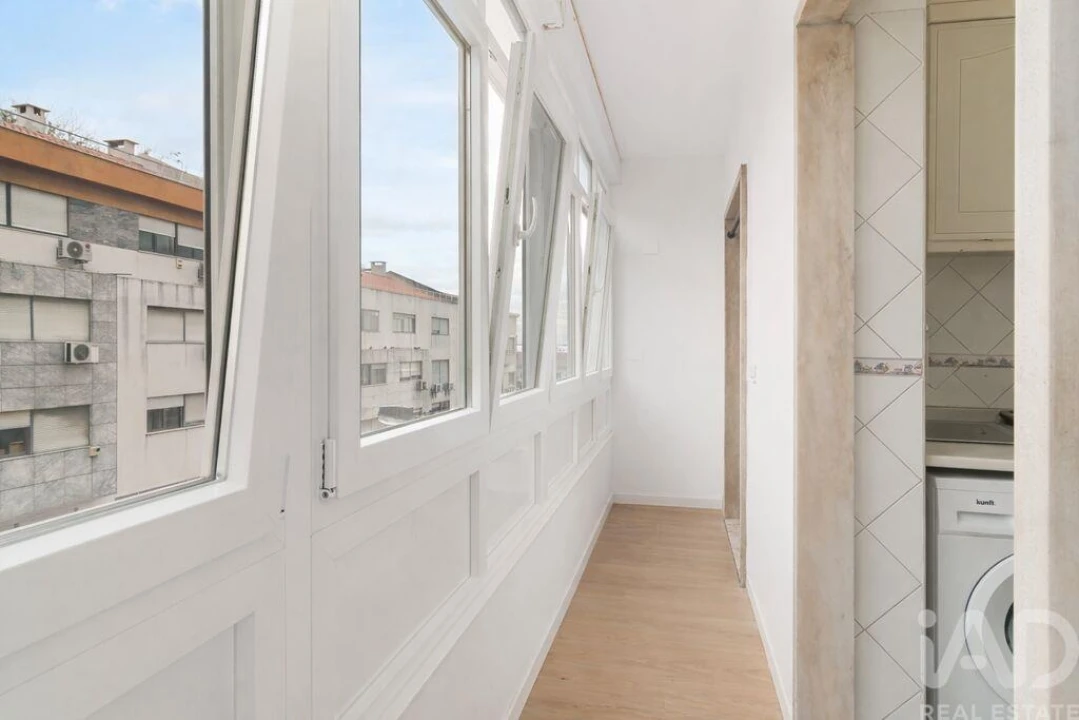 Apartamento T1 para Arrendamento em São Vicente Foto 3