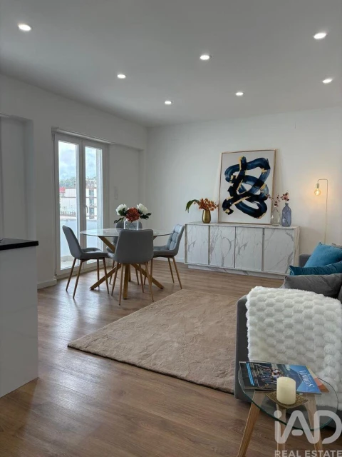 Apartamento T3 para Venda em Benfica