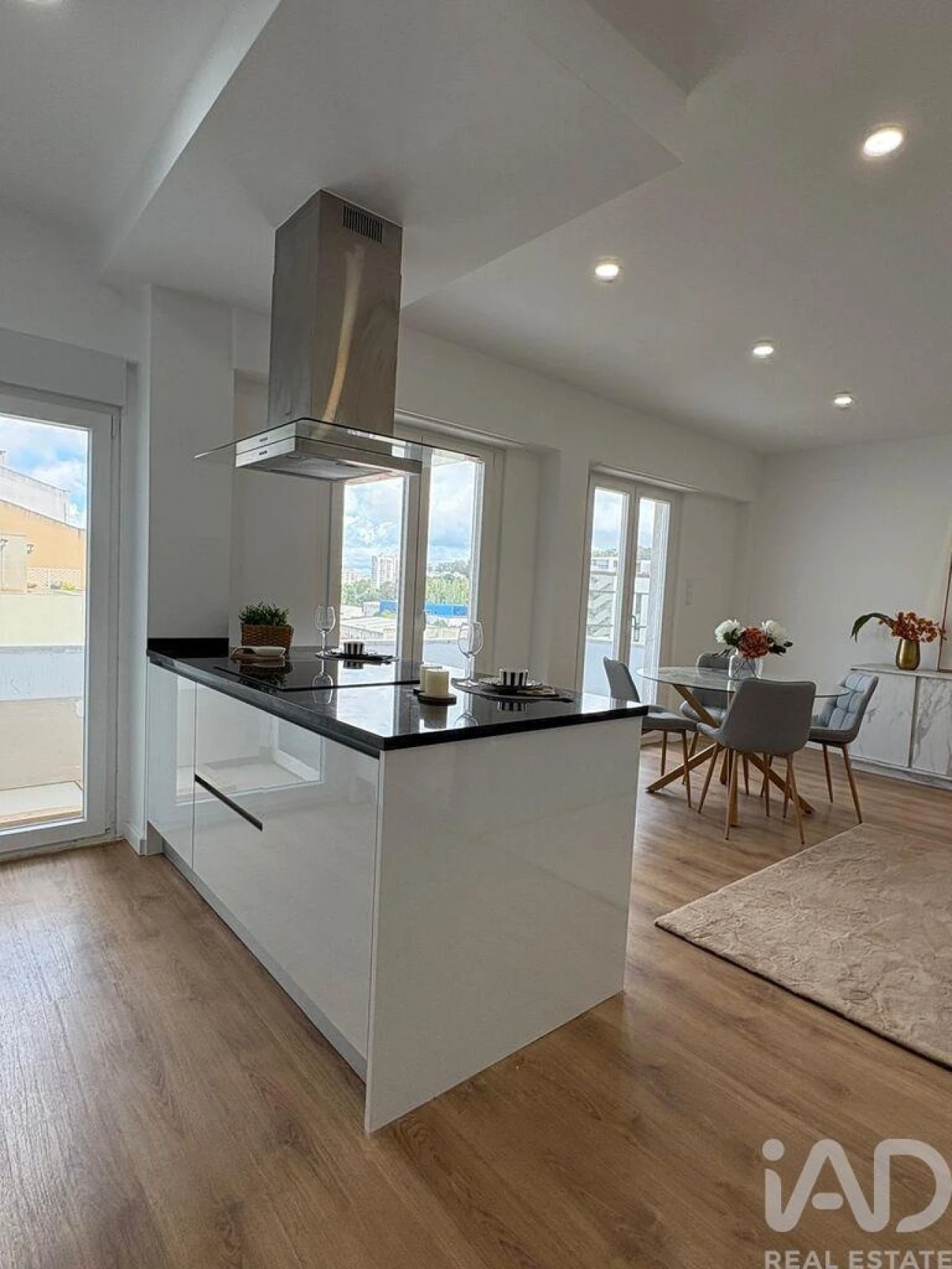 Apartamento T3 para Venda em Benfica Foto 4