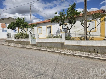Moradia T2 para Venda em Veiros