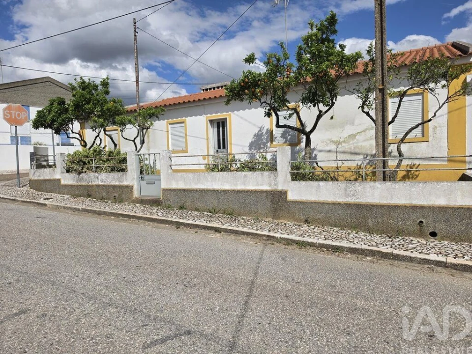 Moradia T2 para Venda em Veiros Foto 1