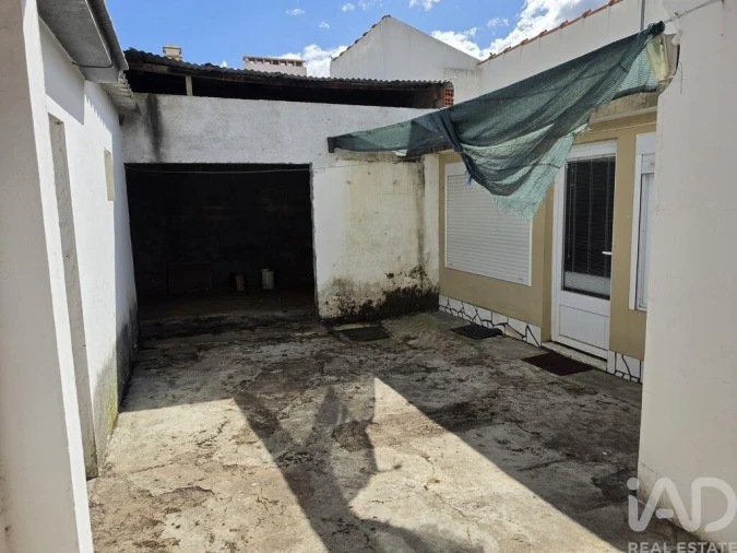 Moradia T2 para Venda em Veiros Foto 16