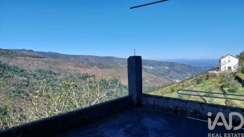 Moradia para Venda em Cerdeira e Moura da Serra