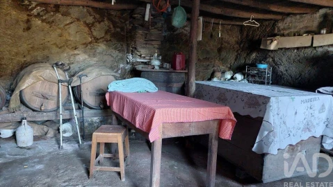 Moradia para Venda em Cerdeira e Moura da Serra