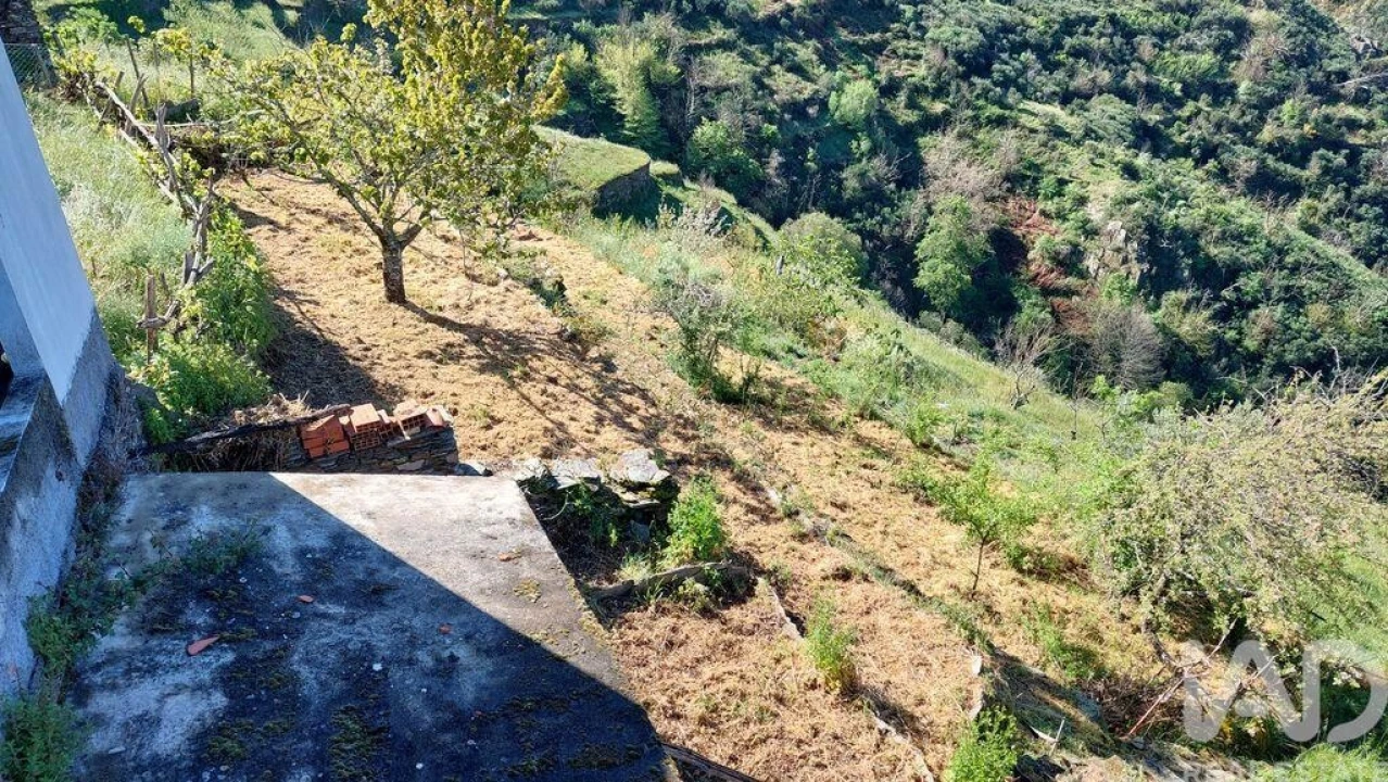 Moradia para Venda em Cerdeira e Moura da Serra Foto 6