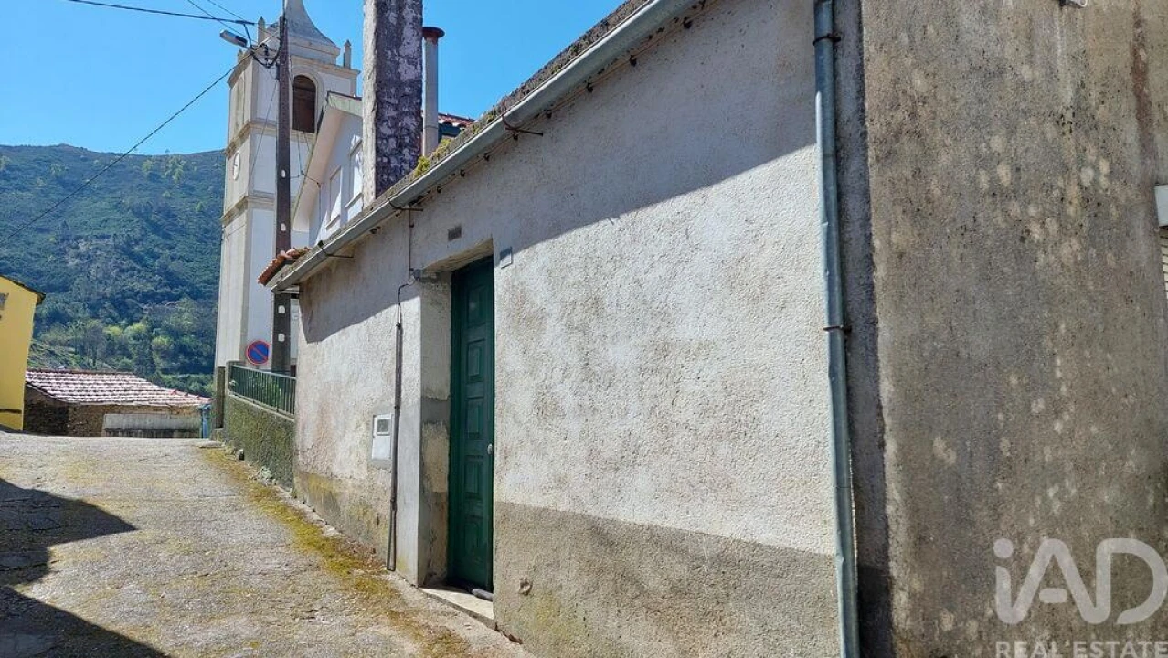 Moradia para Venda em Cerdeira e Moura da Serra Foto 7