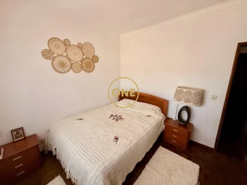 Moradia T2 para Venda em Alcobaça e Vestiaria