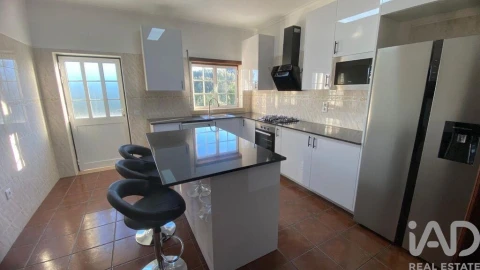 Moradia T3 para Venda em Vila Facaia