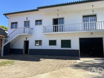 Moradia T3 para Venda em Vila Facaia