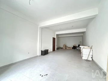 Loja para Venda em Loule (São Clemente)