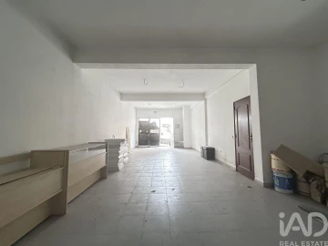 Loja para Venda em Loule (São Clemente)