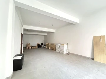 Loja para Venda em Loule (São Clemente)