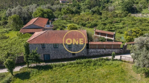 Quinta T5 para Venda em Valdreu