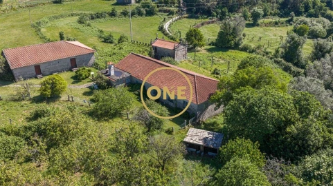 Quinta T5 para Venda em Valdreu