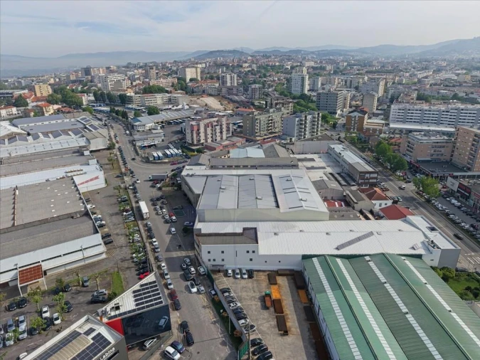 Armazém para Venda em Braga (Maximinos, Sé e Cividade) Foto 39