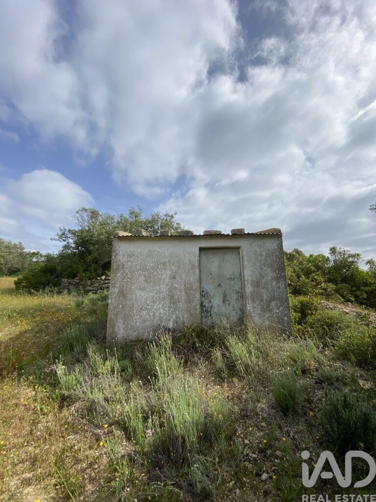 Terreno para Venda em Santa Barbara de Nexe Foto 2