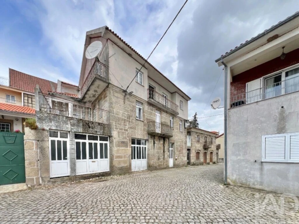 Moradia T7 para Venda em Ranhados Foto 1