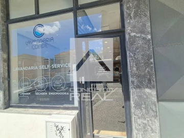 Loja para Venda em São Mamede de Infesta e Senhora da Hora
