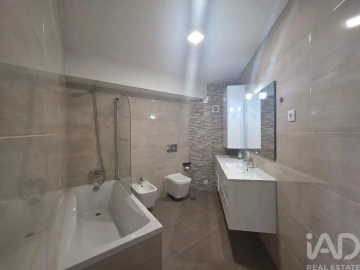 Apartamento T3 para Arrendamento em Currelos, Papízios e Sobral