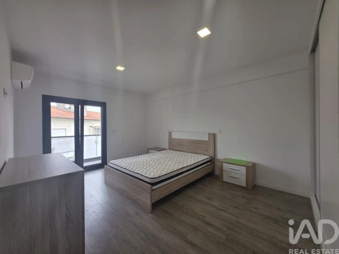 Apartamento T3 para Arrendamento em Currelos, Papízios e Sobral Foto 5
