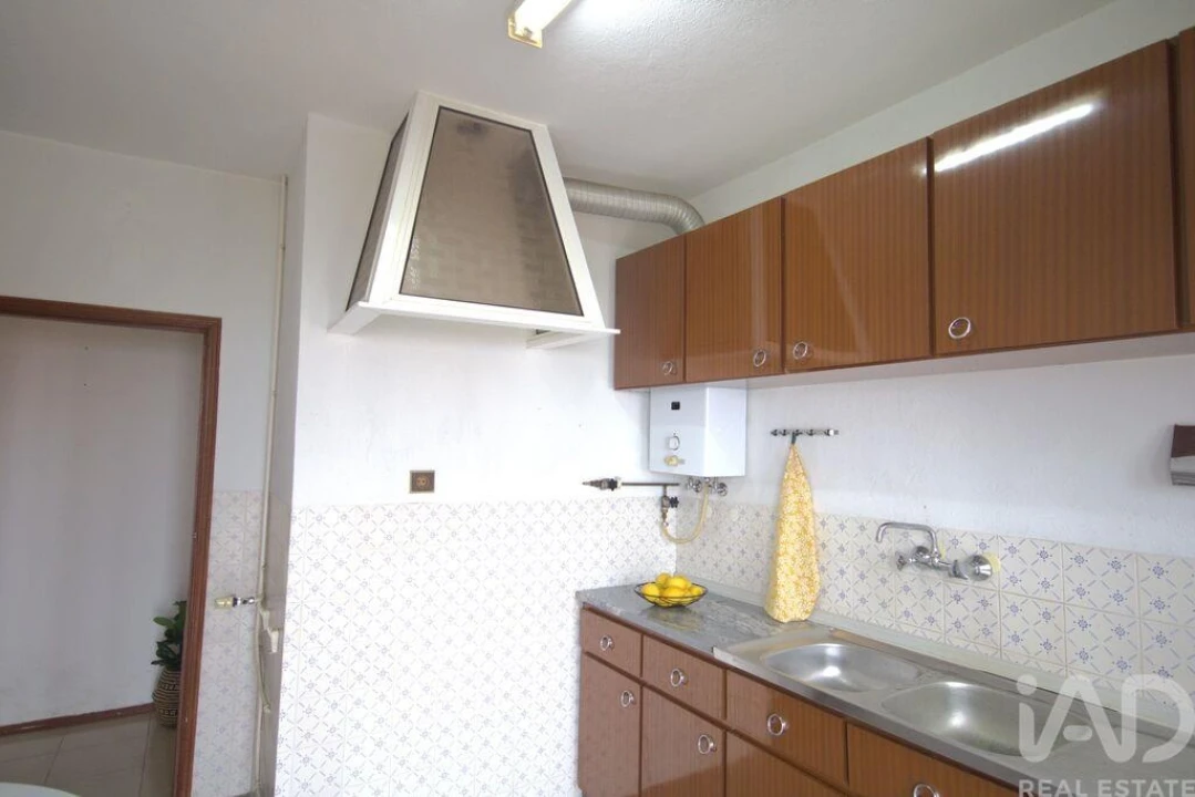 Moradia T2 para Venda em Mões Foto 4