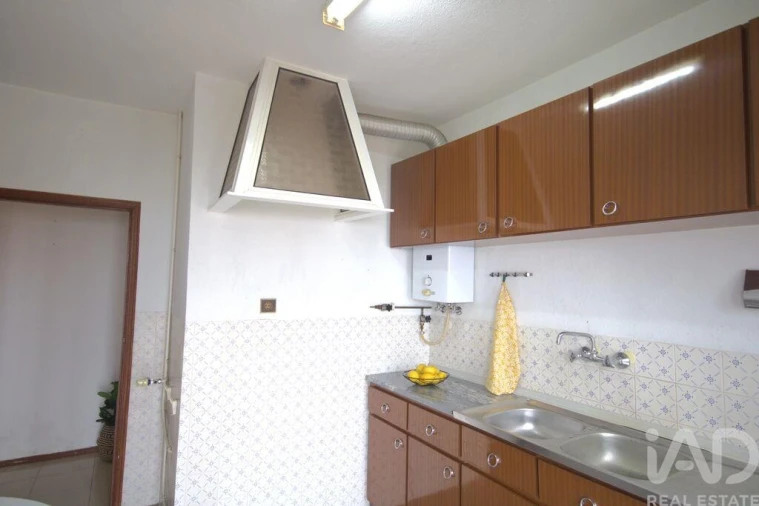 Moradia T2 para Venda em Mões Foto 4
