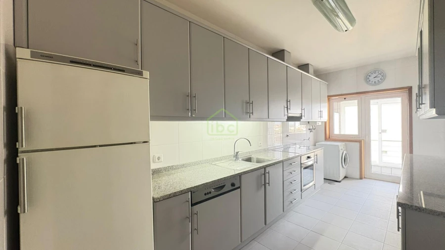 Apartamento T3 para Venda em Póvoa de Varzim, Beiriz e Argivai Foto 4