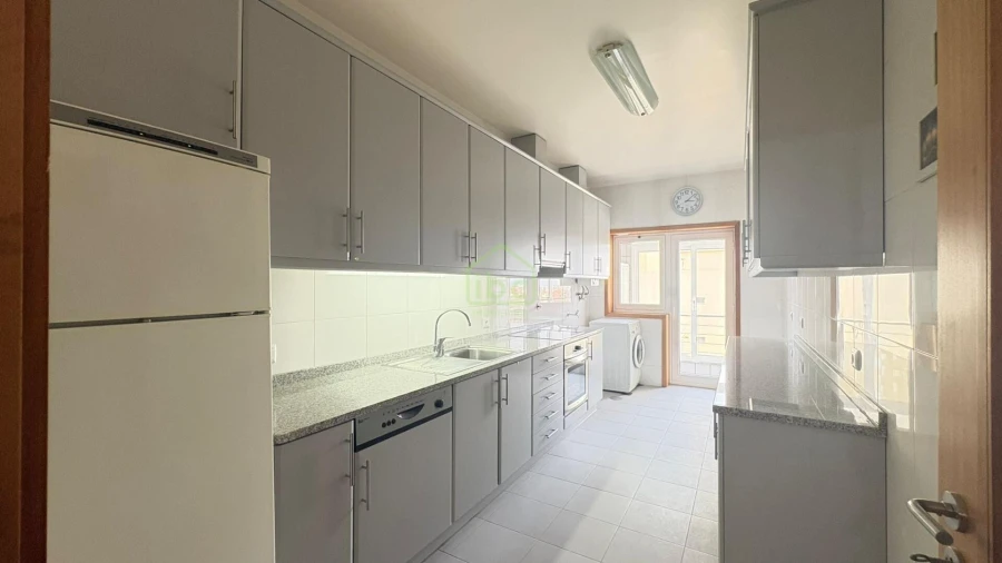 Apartamento T3 para Venda em Póvoa de Varzim, Beiriz e Argivai Foto 30