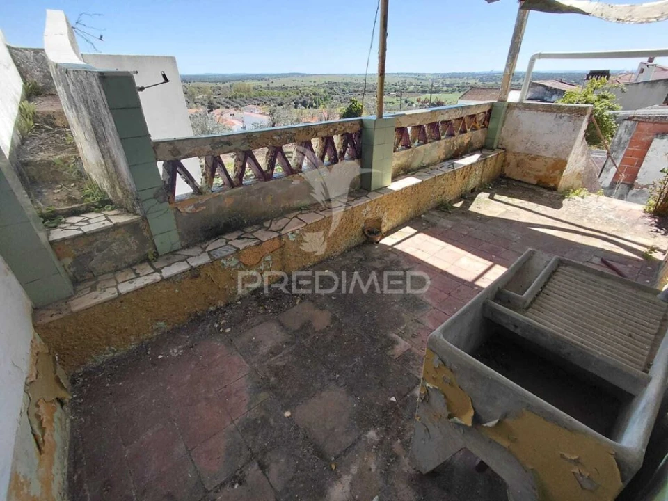 Moradia T4 para Venda em Monforte Foto 11
