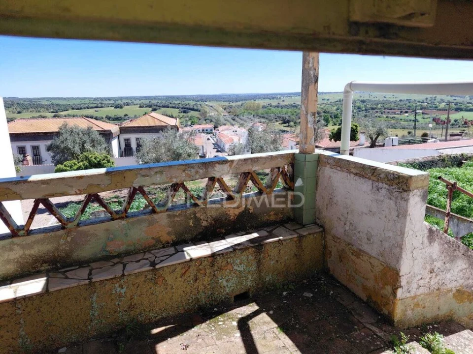 Moradia T4 para Venda em Monforte Foto 3